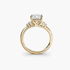 engagement-rings__baguette-accent-solitaire__shape-asscher__gold-gold__03_front.jpg