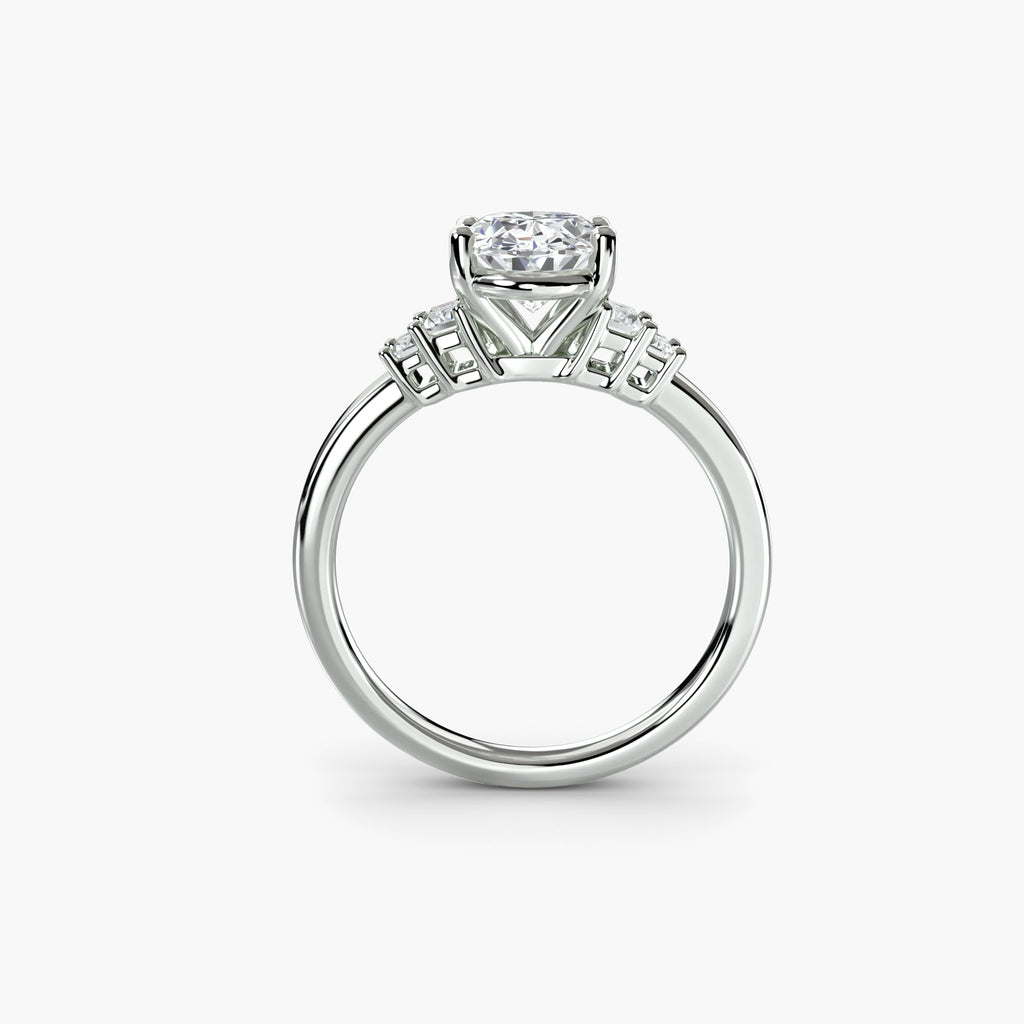 engagement-rings__baguette-accent-solitaire__shape-oval__gold-white__03_front.jpg