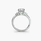 engagement-rings__baguette-accent-solitaire__shape-oval__gold-white__03_front.jpg