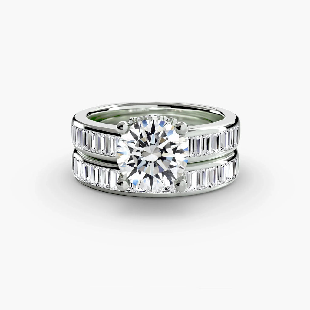 engagement-rings__baguette-channel-solitaire__shape-round__gold-white__01_down.webp