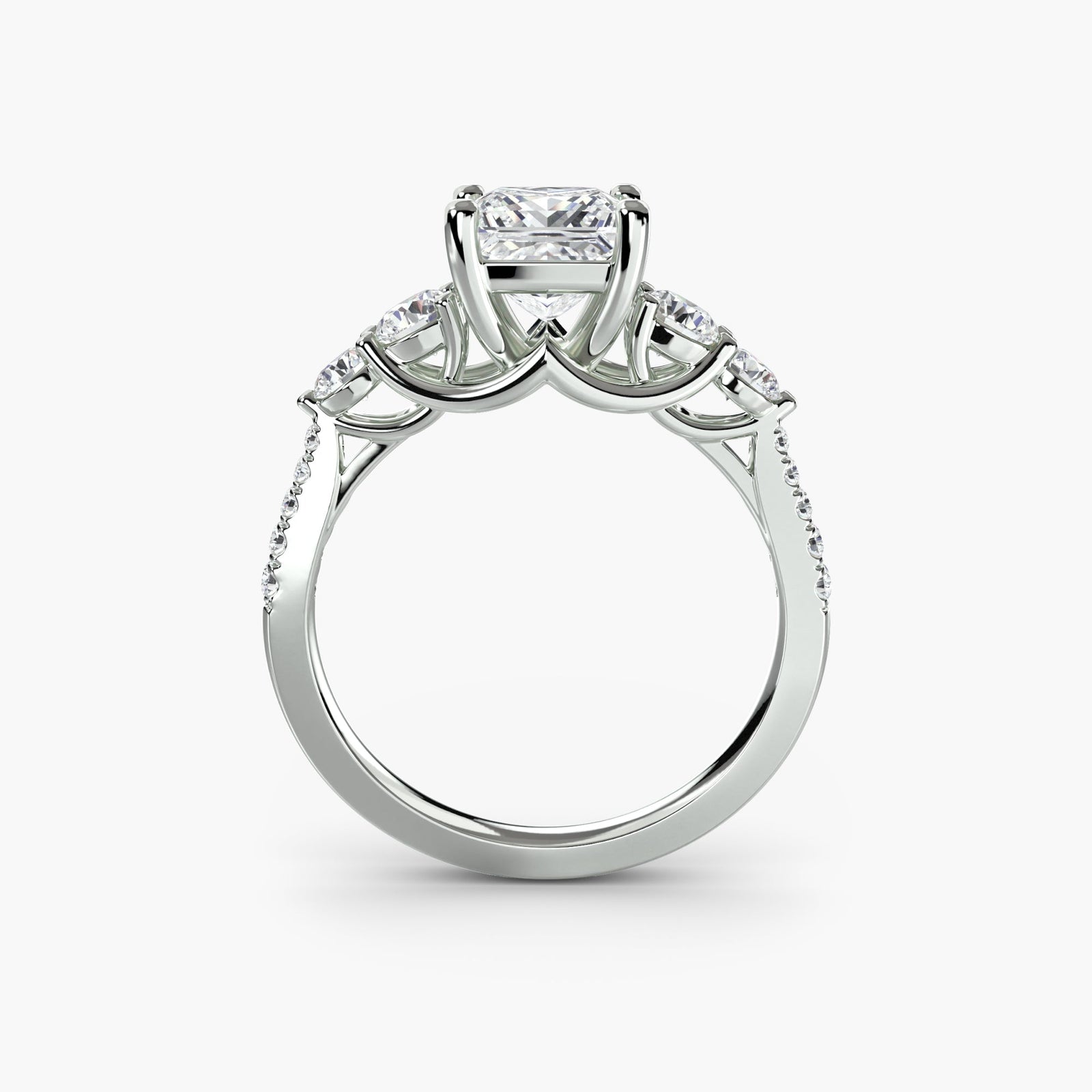 engagement-rings__five-stone-ring-with-pavé-band__shape-princess__gold-white__03_front.jpg