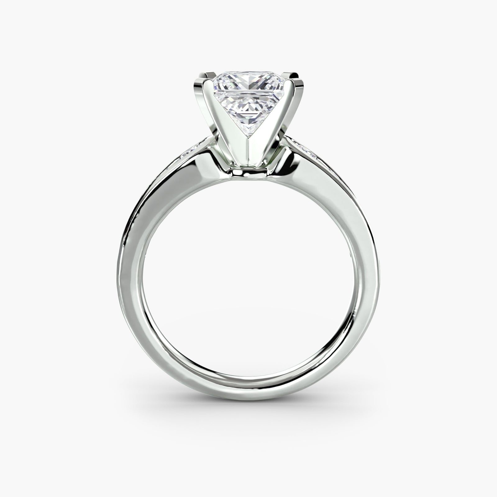 engagement-rings__solitaire-with-pavé-2__shape-princess__gold-white__03_front.jpg
