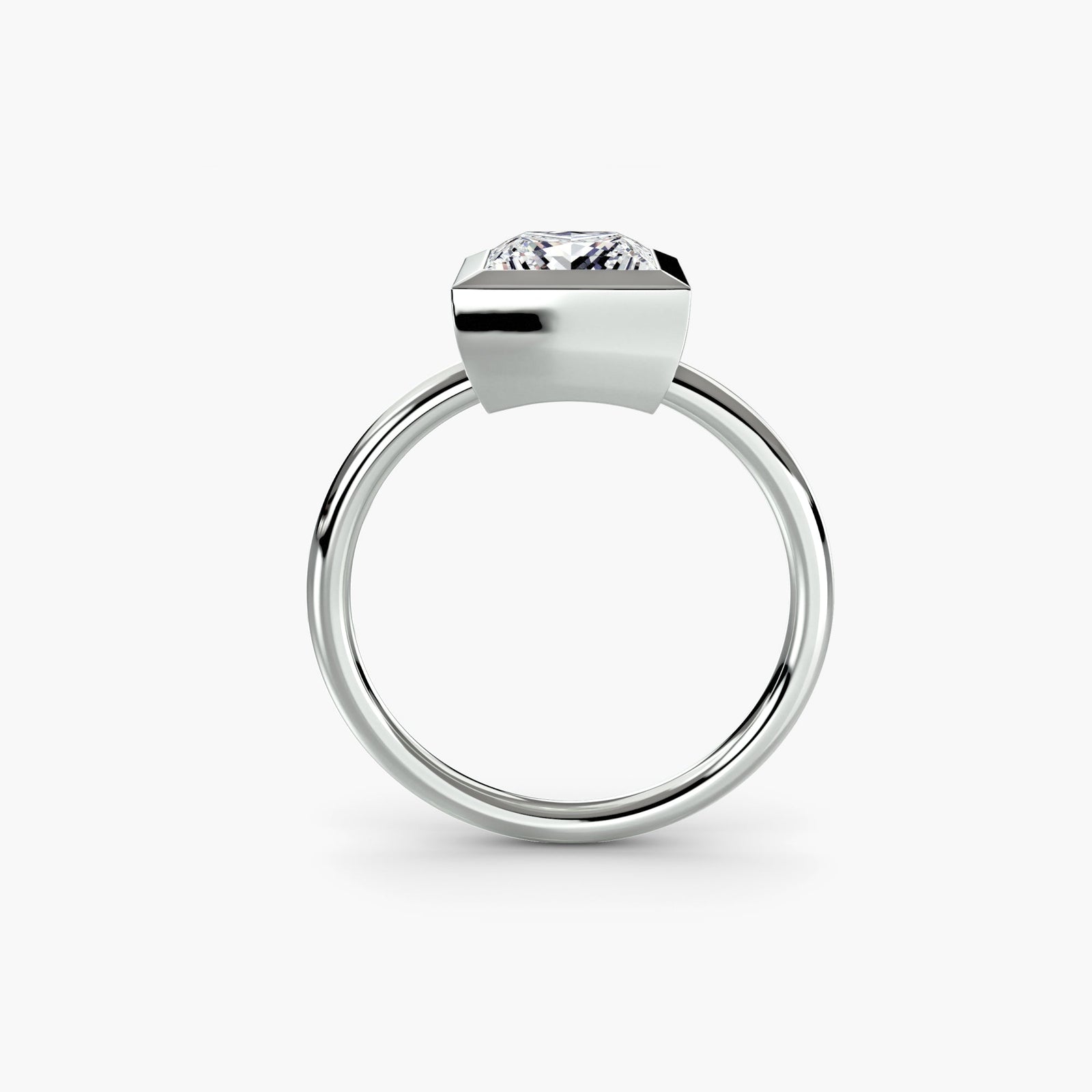 engagement-rings__the-bezel-set-solitaire__shape-princess__gold-white__03_front.jpg